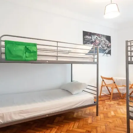 Brand New Fully Furnished Just 20 Meters From Anjos Metro Station - 5 Гостьовий будинок