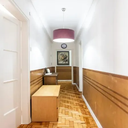Vendégház Brand New Fully Furnished Just 20 Meters From Anjos Metro Station - 5
